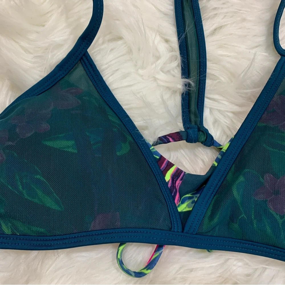 Xhilaration floral bikini top